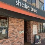 知る人ぞ知る！人気のハンバーガーショップ「shake tree burger&bar」