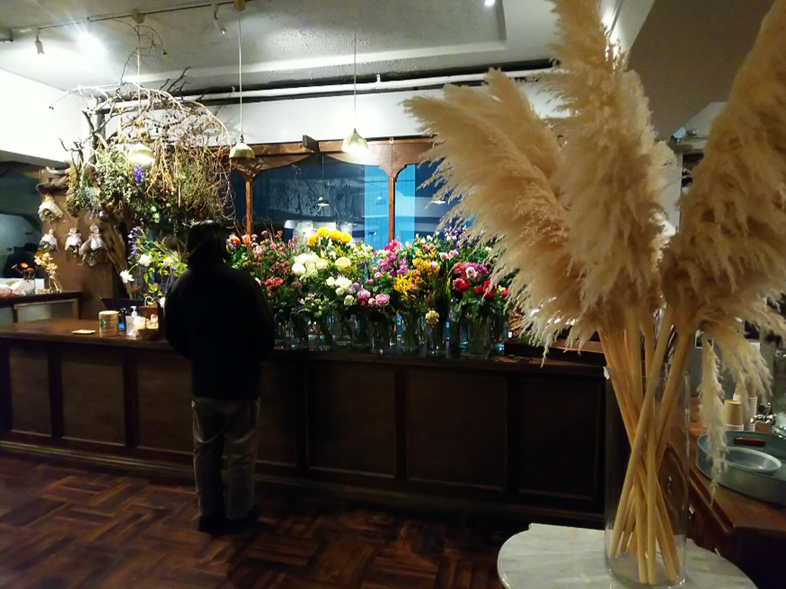 浅草・田原町にあるお花屋さんが併設されているカフェ「フロム アファー」のアイキャッチ画像